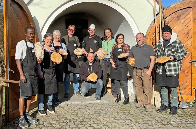 Brotbackkurs am Holzbackofen